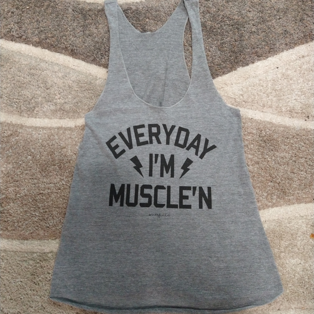 Cute grey tank top by everfitte